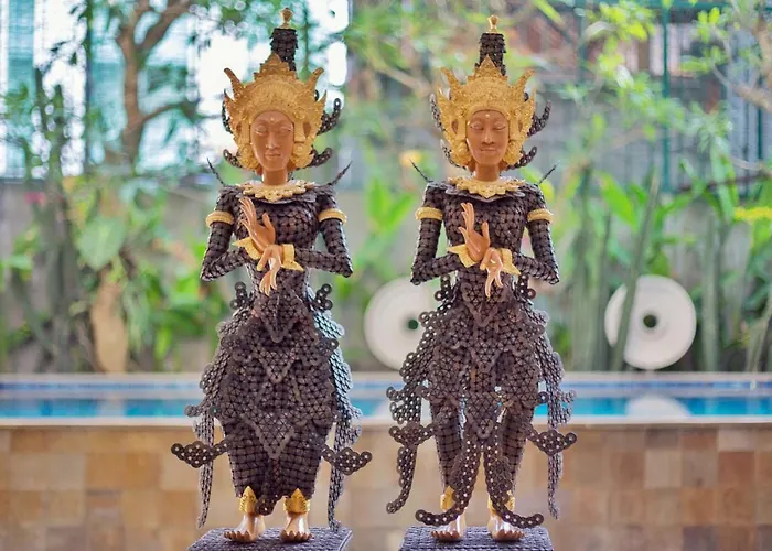 Saris Kuta