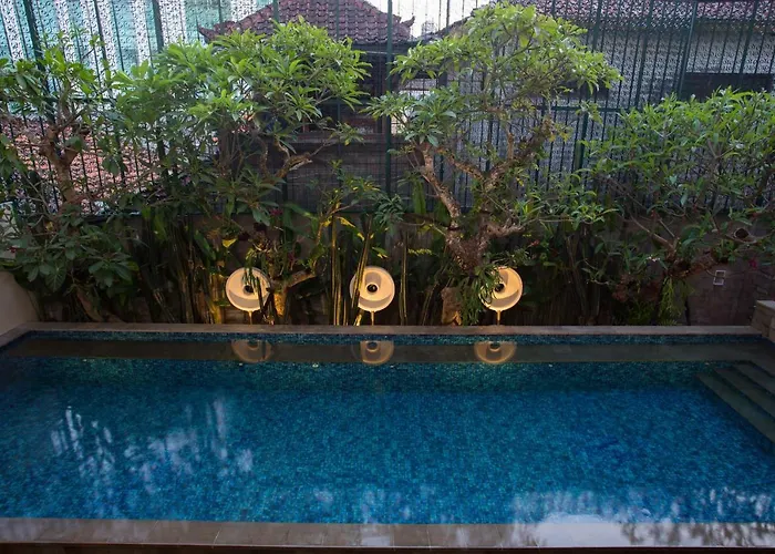 Saris Kuta