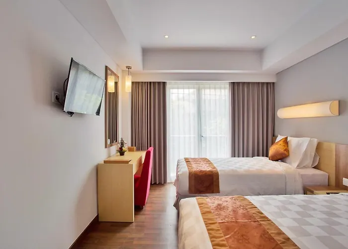 Hotel Saris Kuta 3*